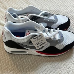 NWT - Nike air size 10 men’s sneakers